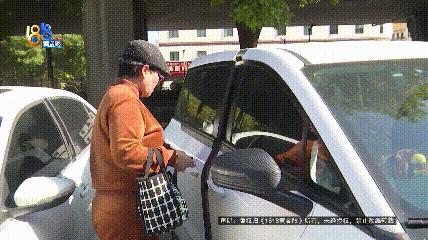 DƬ